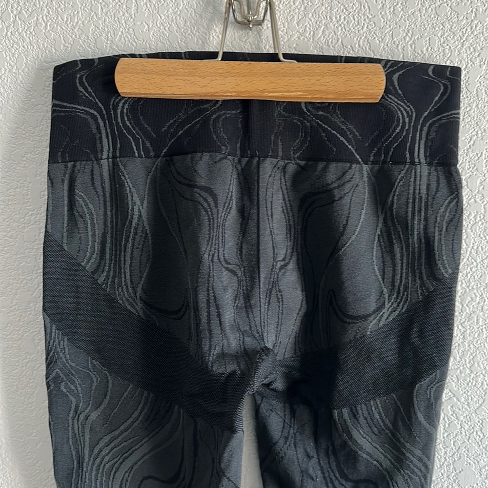 Size Large Gymshark Leggings